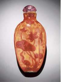 late 18th/early 19th Century A carved realgar glass snuffbottle